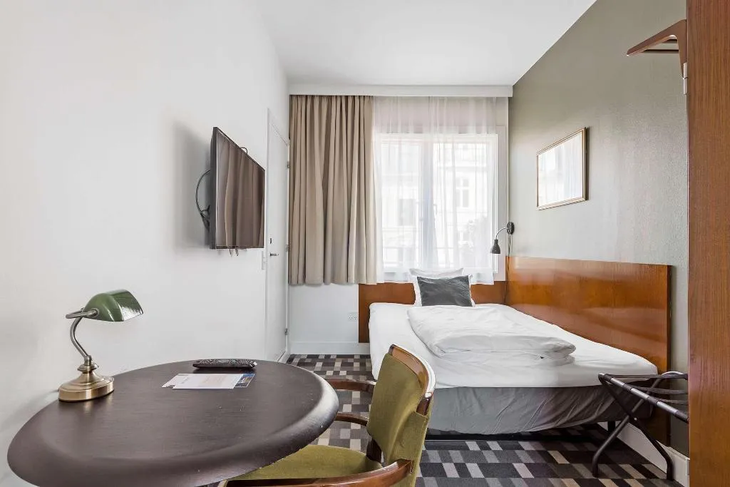 SINGLE STANDARD Room, Hotel Astoria BW Signature Collection, Copenhagen