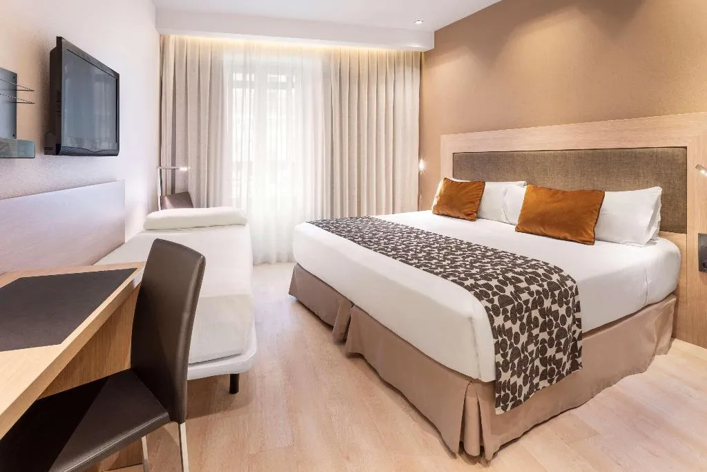 Room, Catalonia Plaza Mayor, Madrid