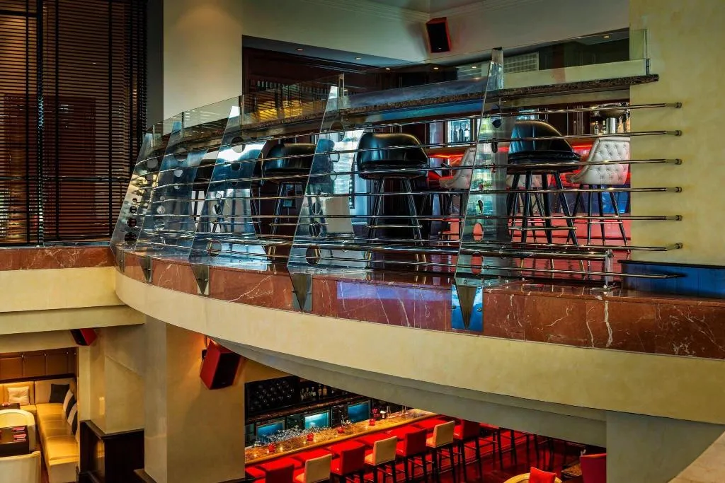 Restaurant, Le Royal Meridien Beach Resort and Spa, Dubai