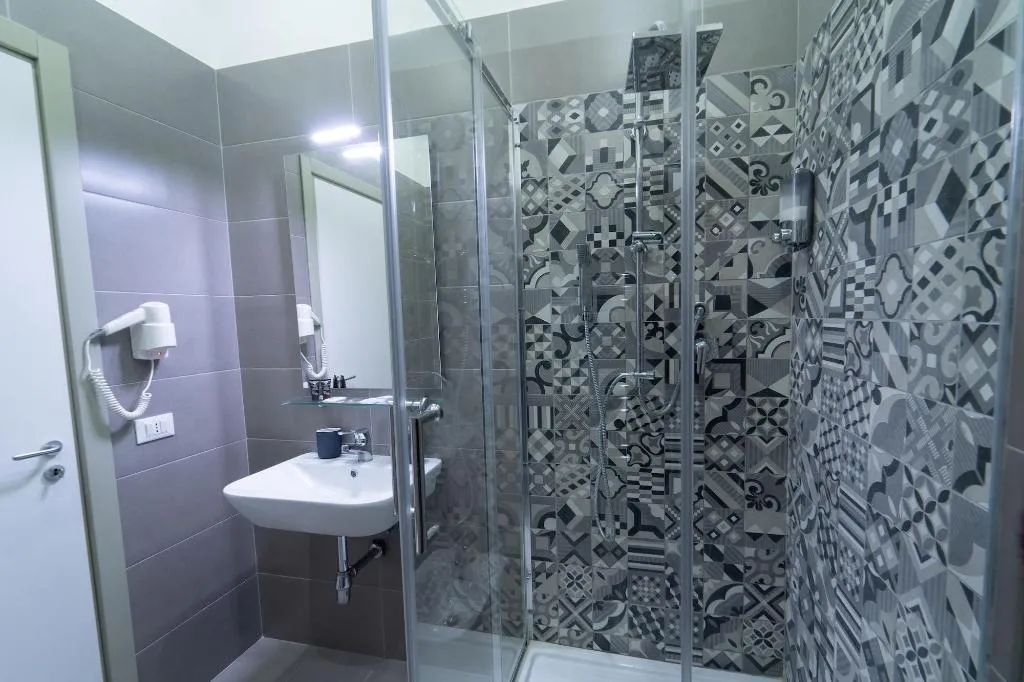 Room, Royal Art House H Duomo (Albergo diffuso), Naples