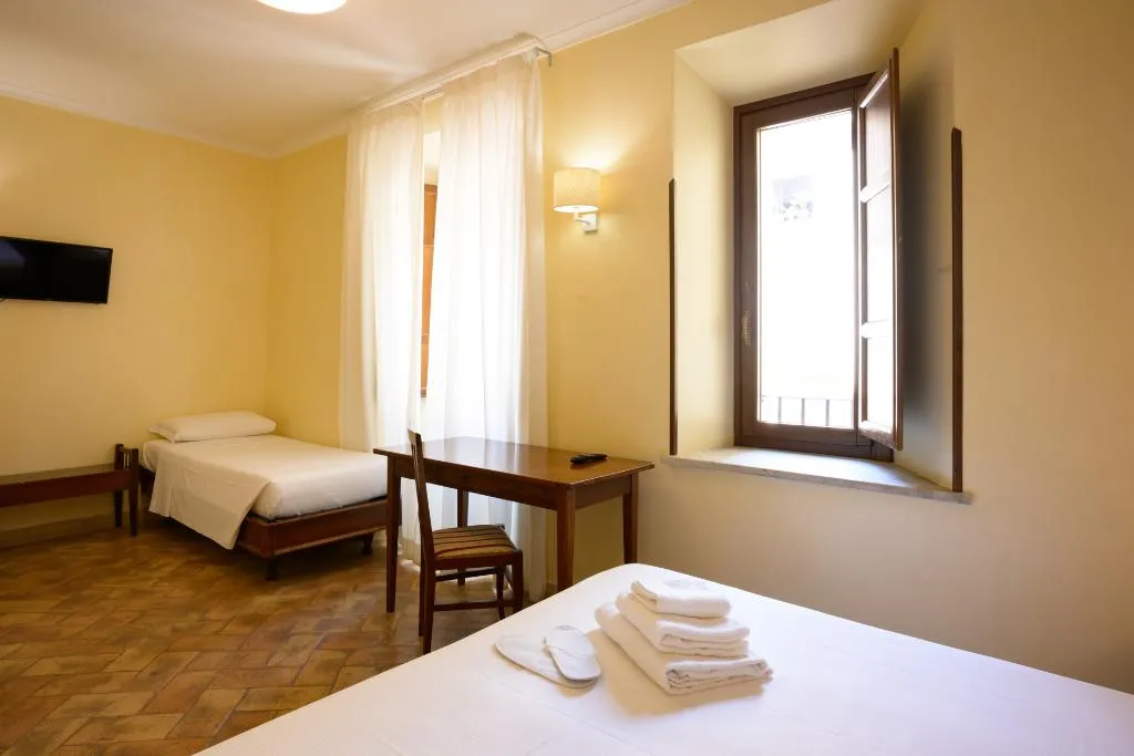 TRIPLE STANDARD Room, Hotel Casa I Cappuccini, Rome