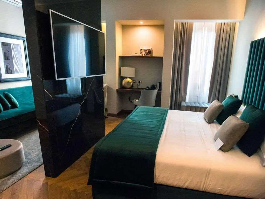Room, Antico Albergo del Sole al Pantheon, Rome