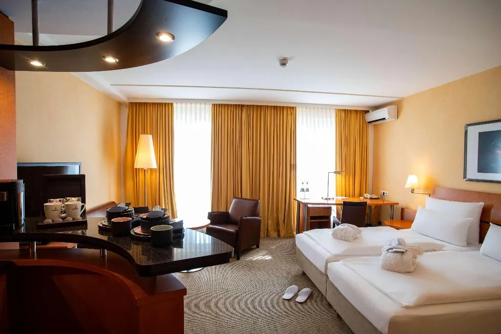 Double or Twin BUSINESS Room, Best Western Premier Airporthotel Berlin, Berlin