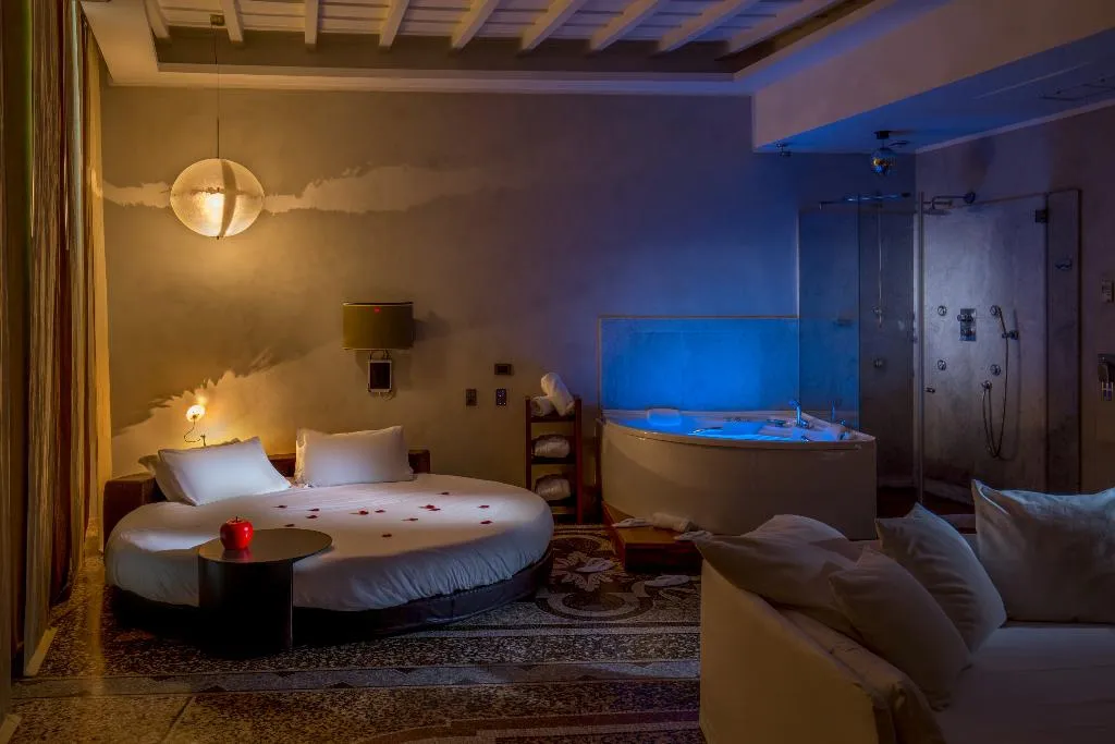 SUITE DELUXE EXECUTIVE Room, SuiteSistina For Brave Lovers, Rome