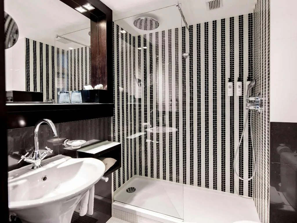 SINGLE CLASSIC Room, Sofitel Lisbon Liberdade, Lisbon