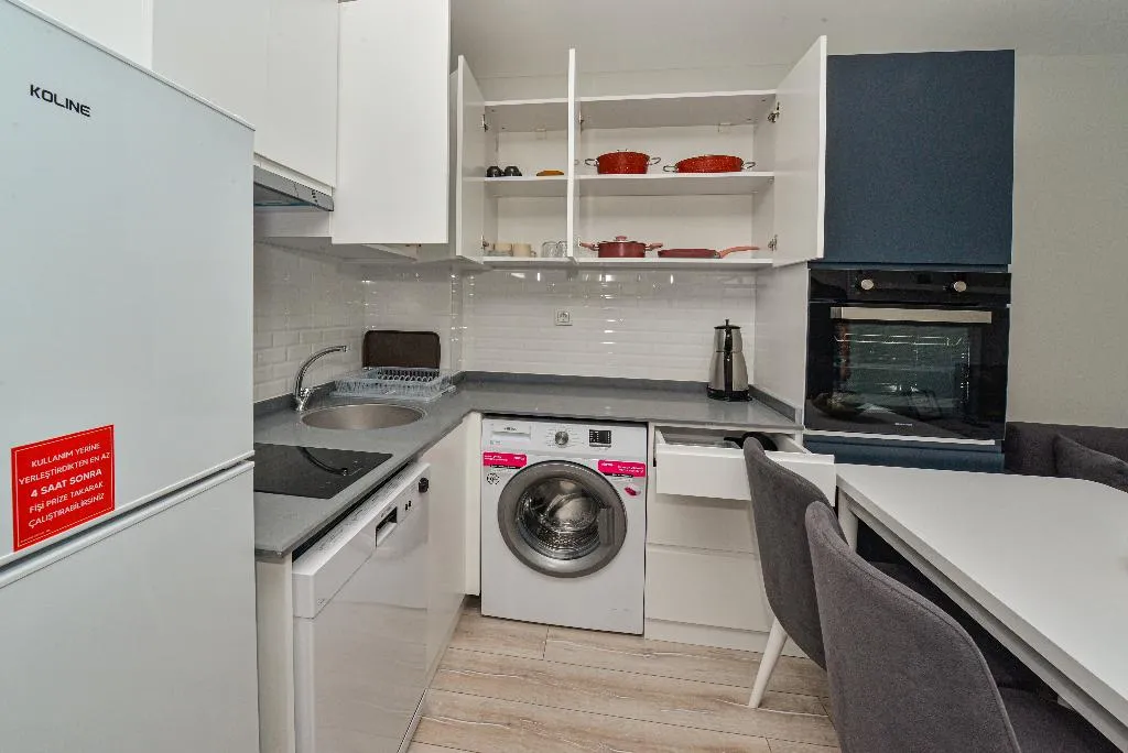 APARTMENT CITY VIEW TWO BEDS Room, C Suites Antalia, Antalya