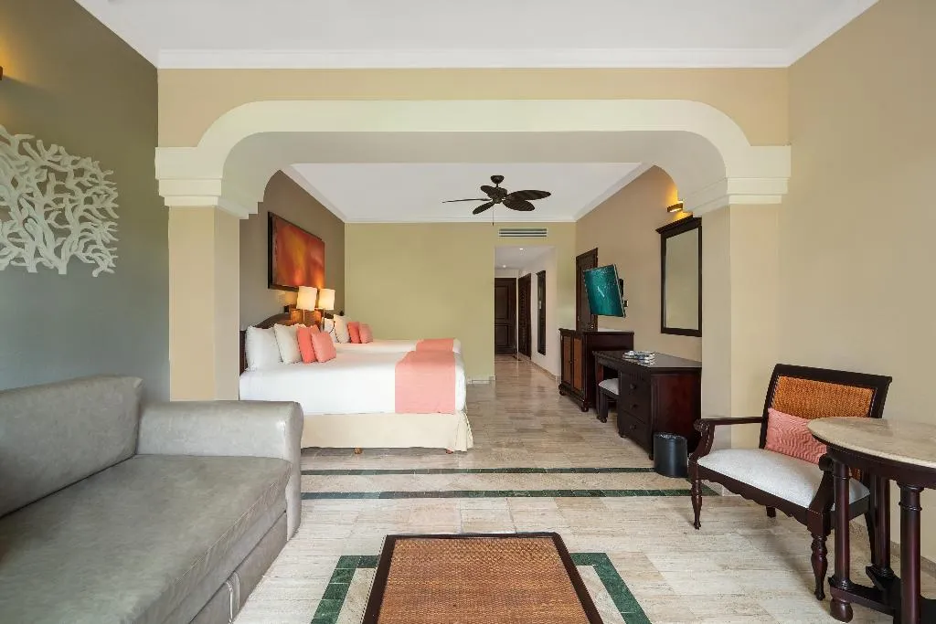 JUNIOR SUITE BEACH FRONT Room, Grand Palladium Select White Sand Resort & Spa AI, Cancun Area