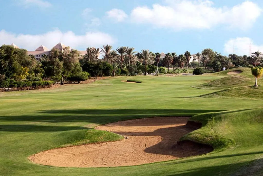 Sports and Entertainment, Hilton Pyramids Golf, Cairo