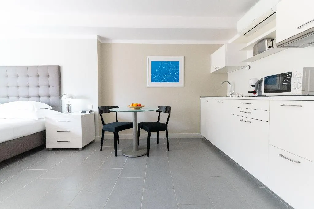 STUDIO GARDEN VIEW Room, The Residence, Split