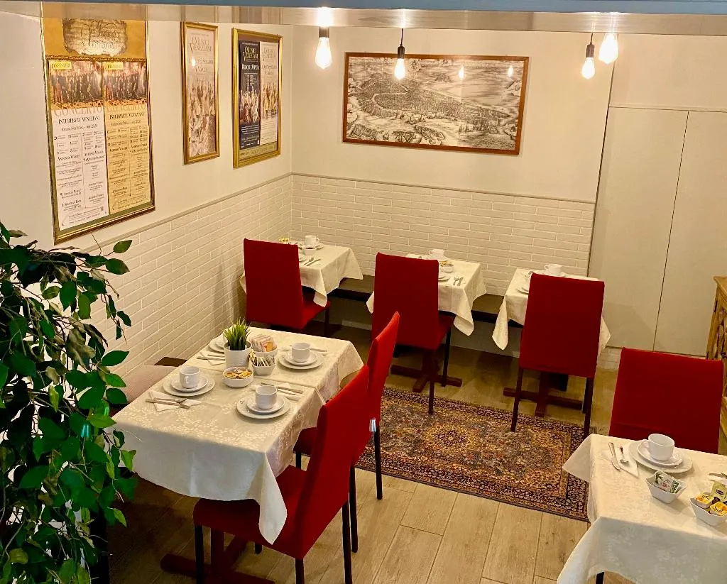 Restaurant, Bridge, Venice