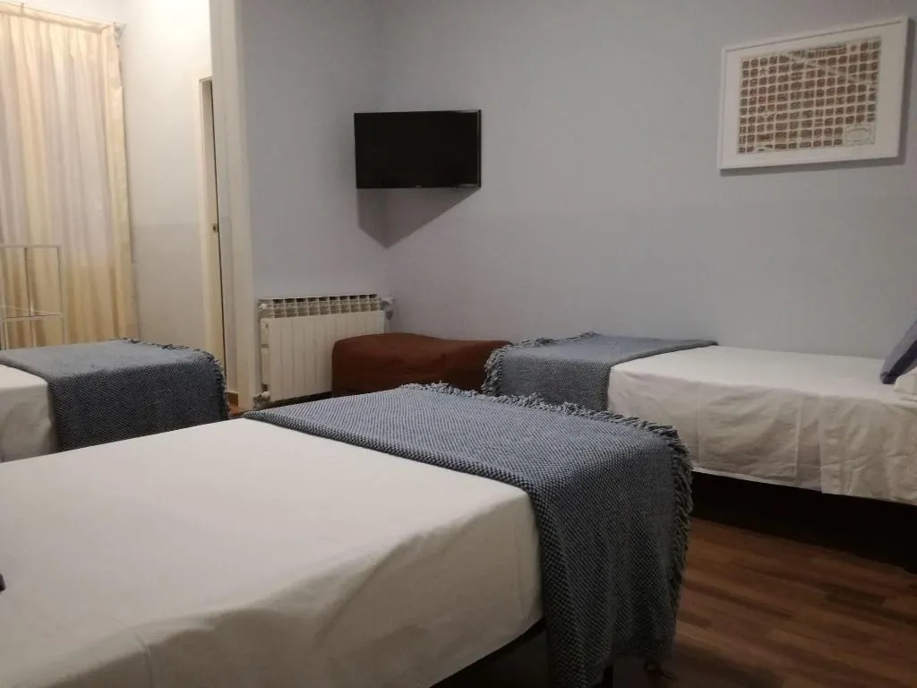 Room, Hostal Lesseps, Barcelona