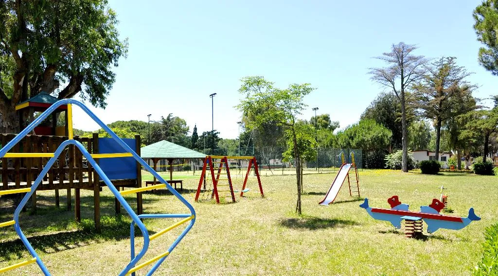 Sports and Entertainment, La Serra Holiday Village & Beach Resort, Naples