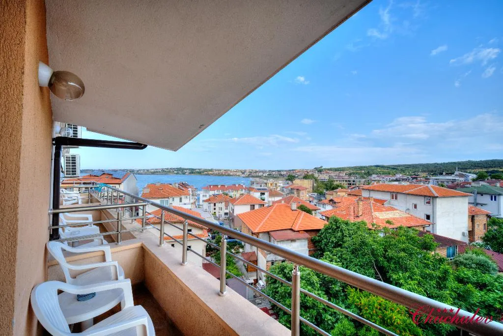 APARTMENT OCEAN VIEW TWO BEDROOMS Room, Chuchulev, Bourgas
