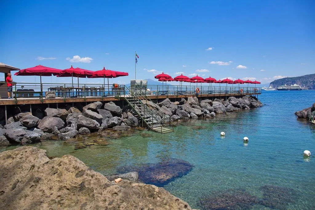 Beach, Bellevue Syrene, Naples