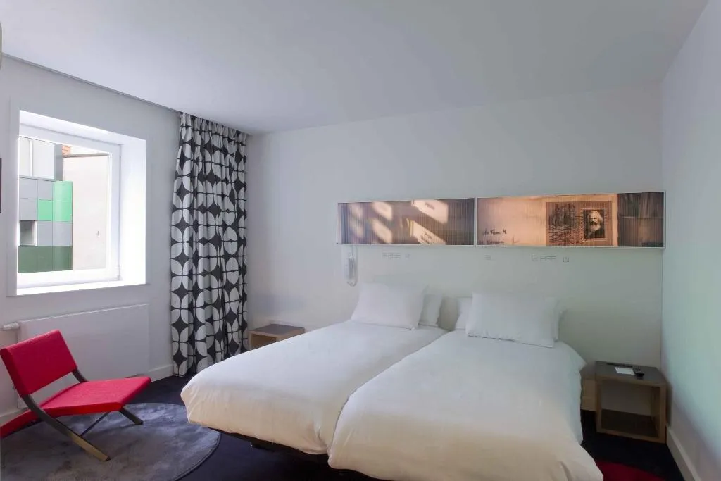 DOUBLE GRAND Room, Gat Point Charlie, Berlin