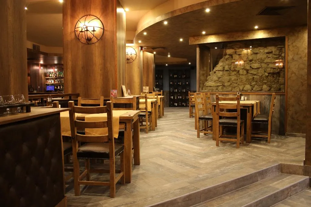 Restaurant, Golden Tulip Varna Hotel, Varna