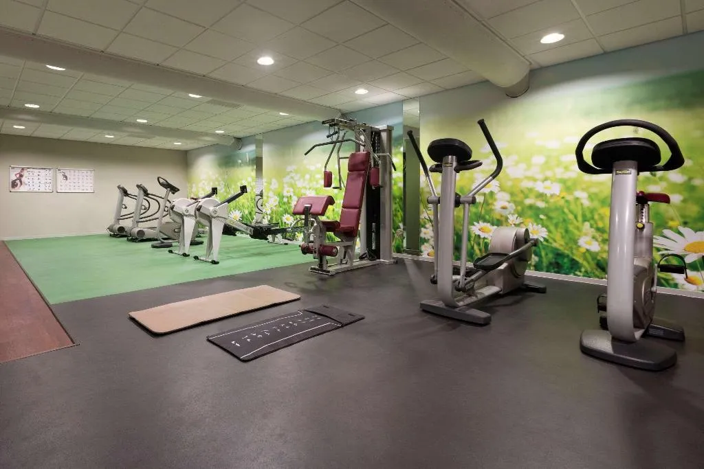 Sports and Entertainment, Leonardo Hotel Amsterdam Rembrandtpark, Amsterdam