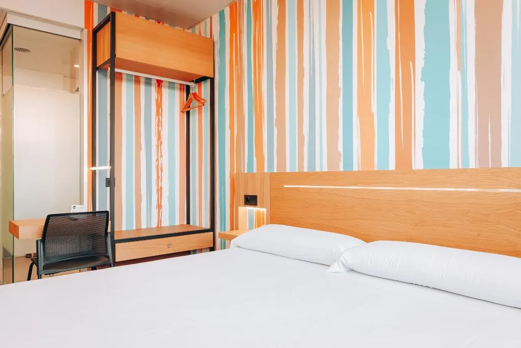 Double or Twin STANDARD Room, Vertice Roomspace Madrid, Madrid