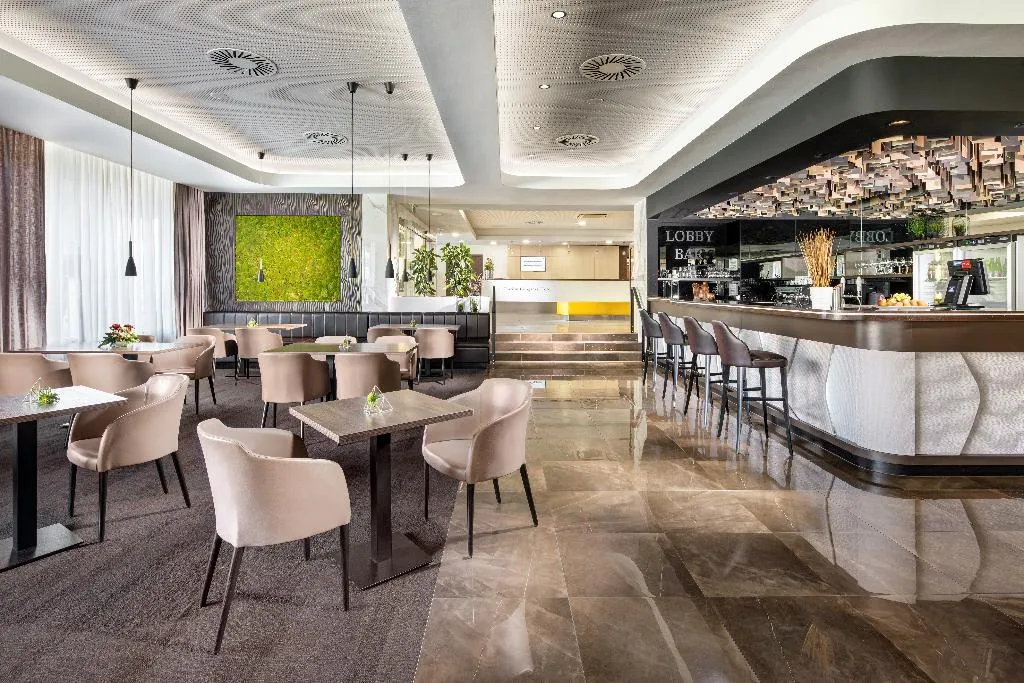 Bar, Clarion Congress Hotel Ceske Budejovice, Prague