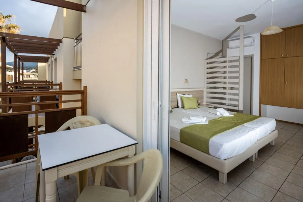STUDIO SIDE SEA VIEW Room, Ilian Beach, Crete
