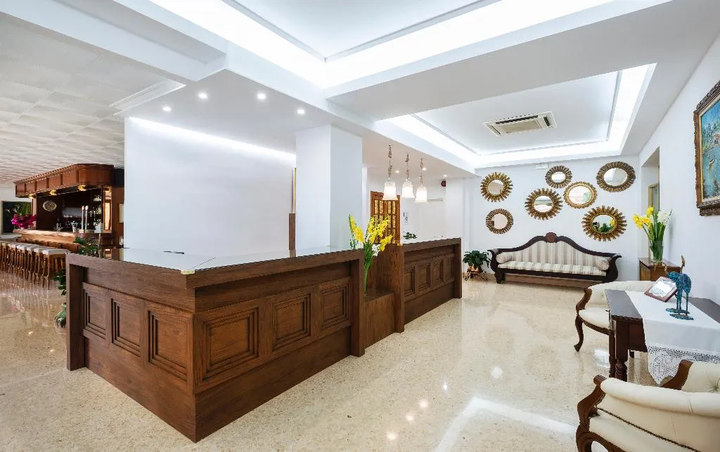 Lobby, Gaya, Majorca