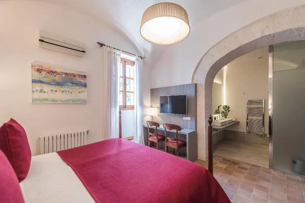 Room, Monnaber Vell, Majorca