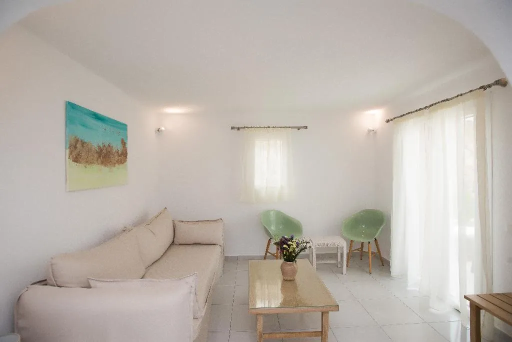FAMILY ROOM DELUXE ONE BEDROOM Room, Charissi, Mykonos