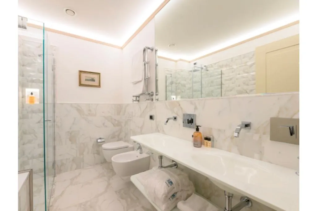 DOUBLE SINGLE USE SUPERIOR WITH BALCONY Room, Kraft, Florence