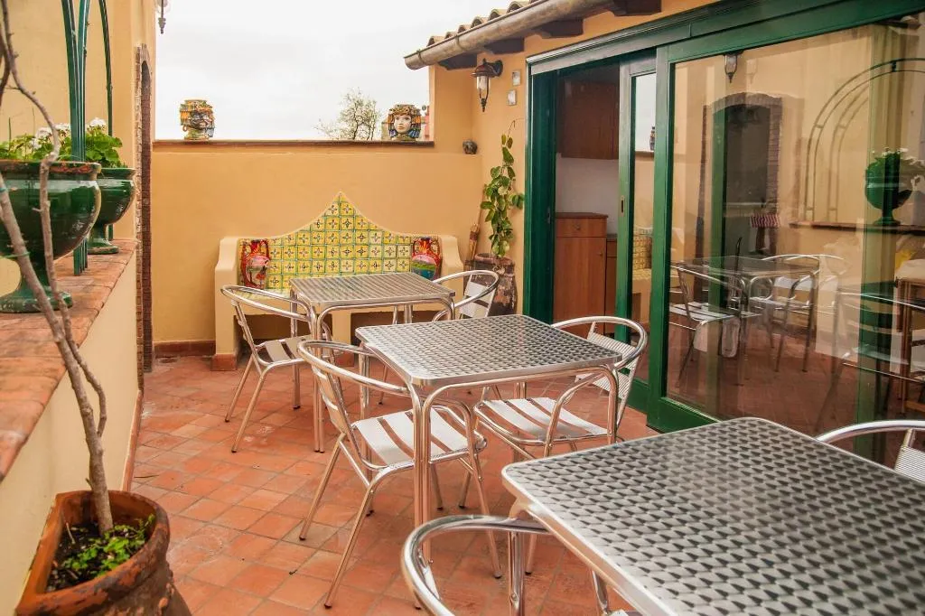 Terrace, B&B Casa Andrea, Taormina