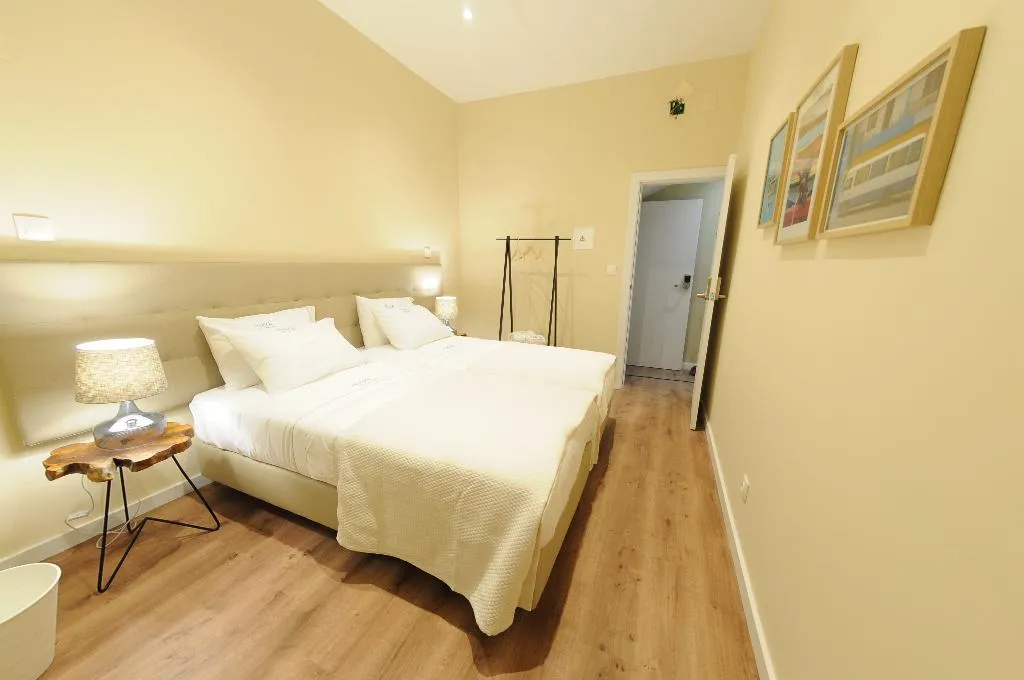 DOUBLE TWO BEDS Room, Naya - Downtown Guesthouse, Porto