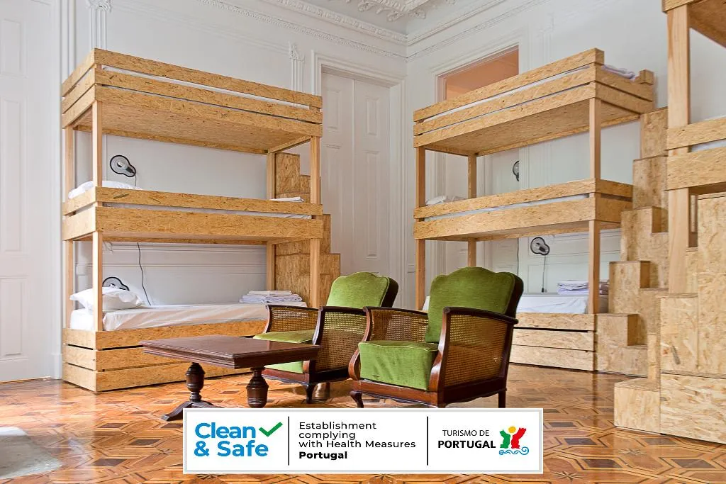 Bed in dormitory TWELVE BEDROOMS Room, Independente Príncipe Real, Lisbon