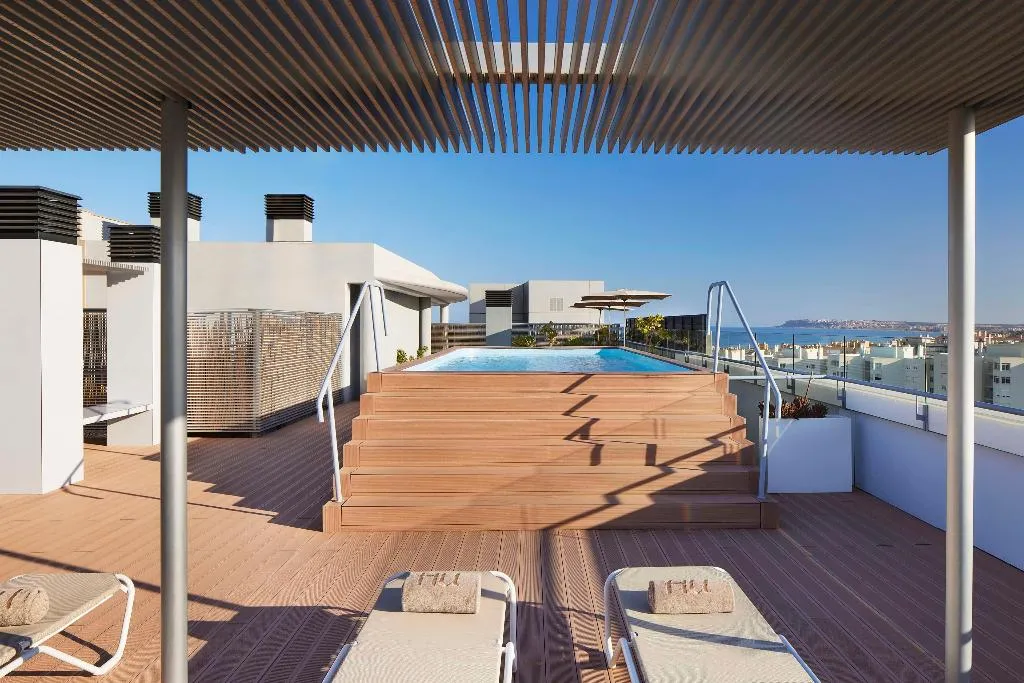 Pool, NH Alicante, Costa Blanca