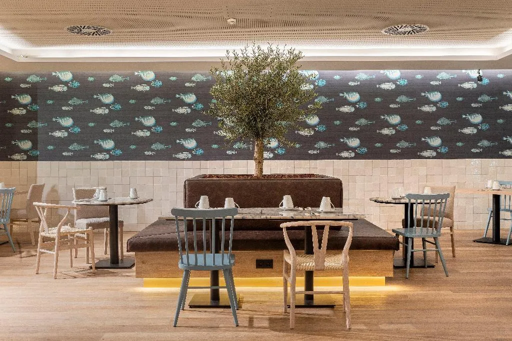 Restaurant, Crowne Plaza Caparica Lisbon, Lisbon