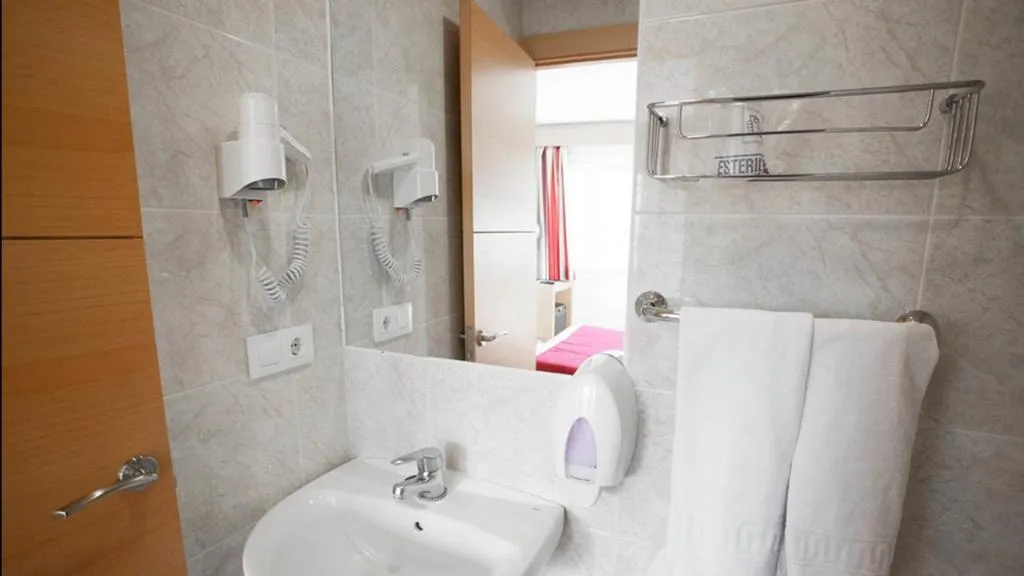 FAMILY ROOM CAPACITY 4 Room, Amic Colon, Majorca
