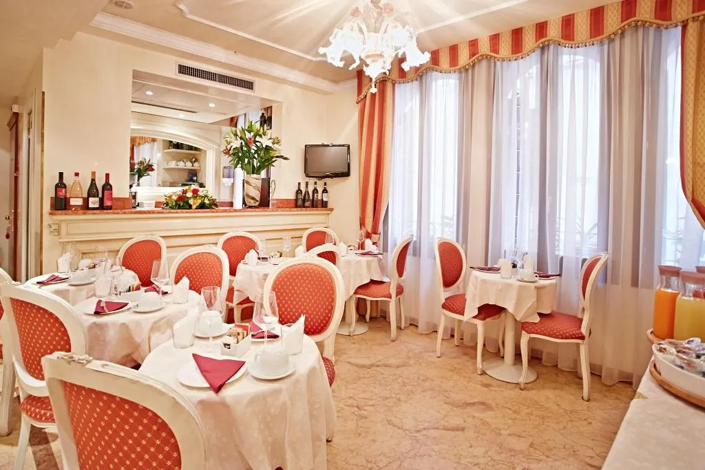 Lobby, Hotel San Luca, Venice