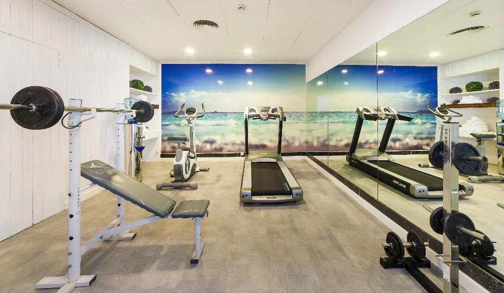 Sports and Entertainment, Hoposa Daina, Majorca