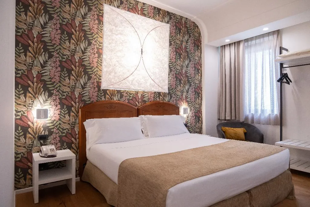 Double or Twin STANDARD Room, Dei Congressi, Rome