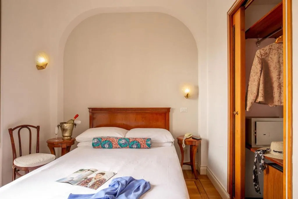 Room, Emona Aquaeductus, Naples