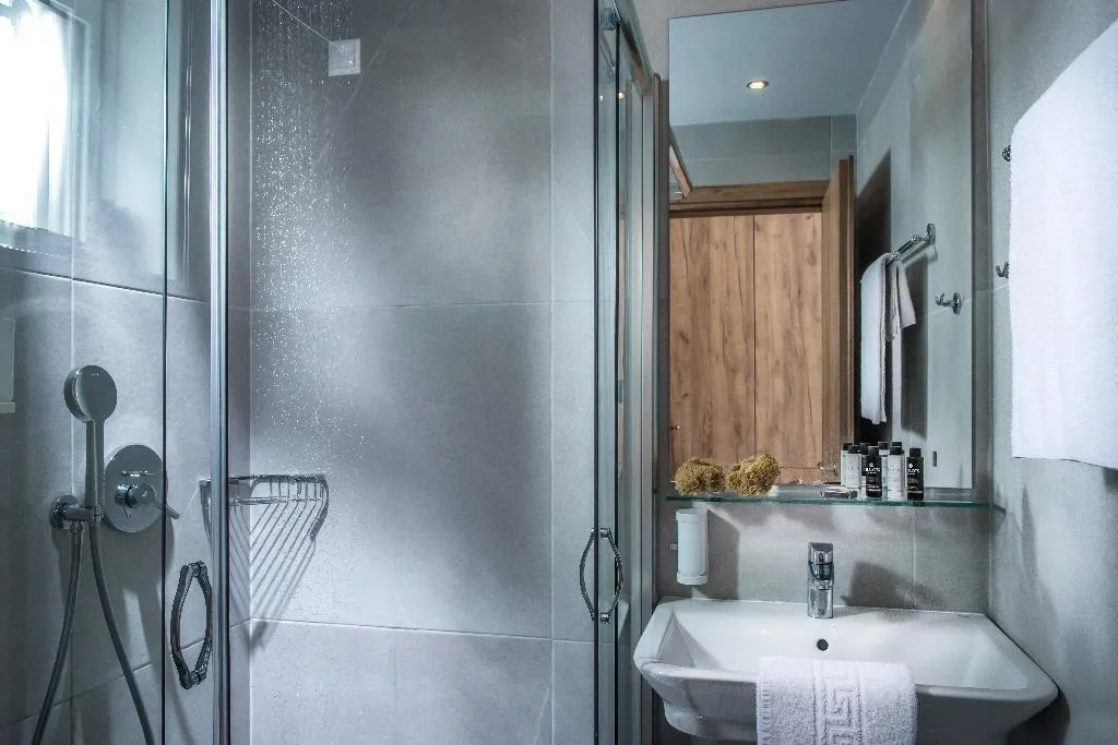 Double or Twin LUXURY SEA VIEW Room, Mistral Mare, Crete