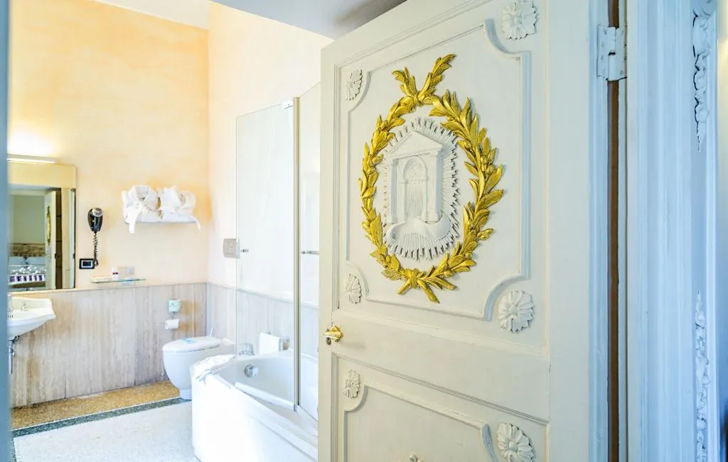 Room DELUXE PREMIUM Room, Villa Signorini Hotel, Naples