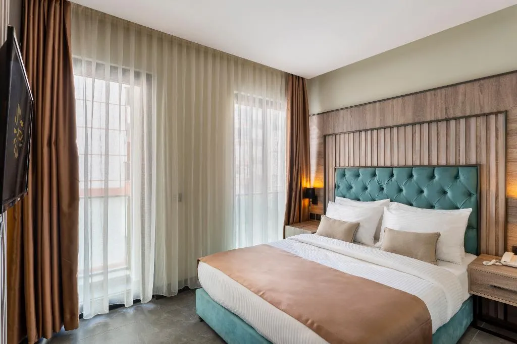 Room THREE BEDS Room, Rodinn Park Hotel, Antalya