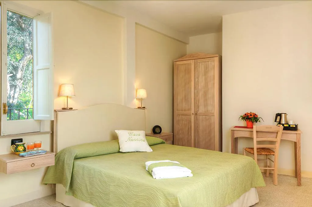 Room, Casa Nannina, Naples