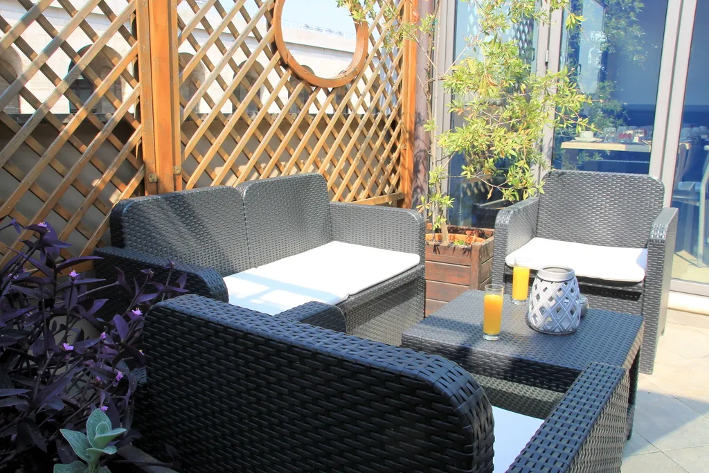 Terrace, Hotel Aphrodite, Rome