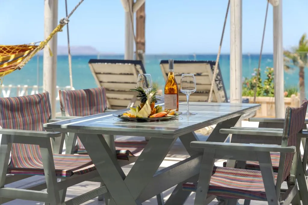 SUITE CAPACITY 3 Room, Galazio beach resort, Crete