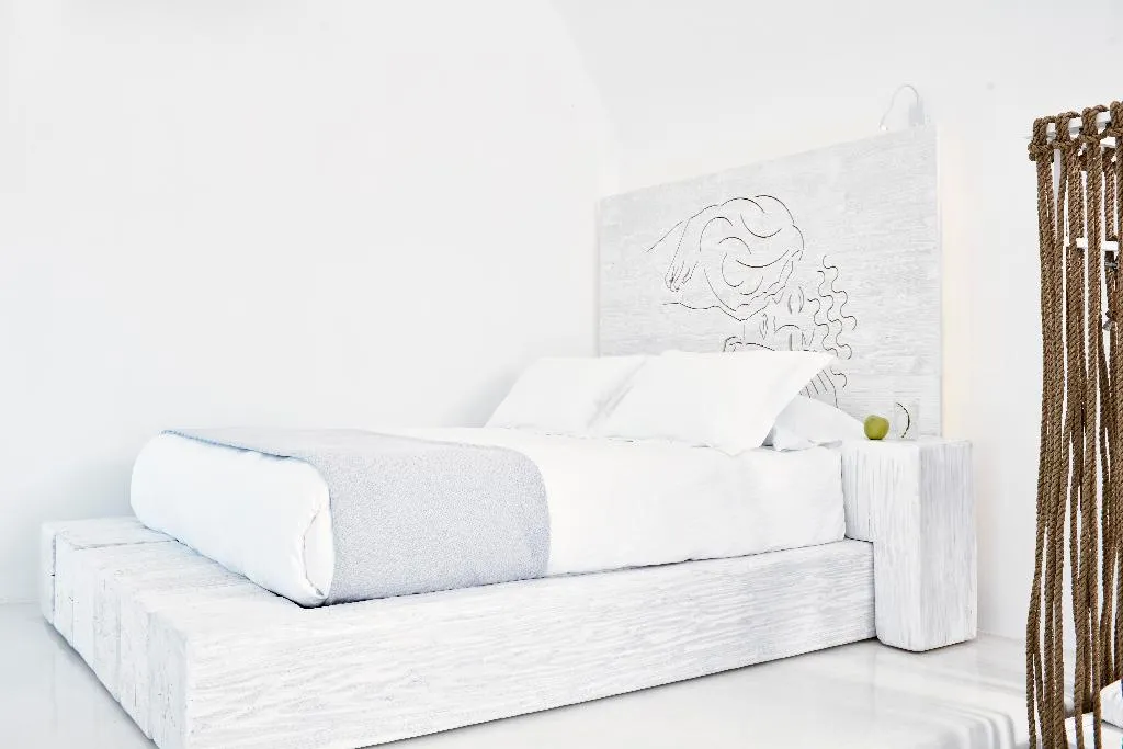 Double or Twin SUPERIOR Room, Homeric Poems, Santorini
