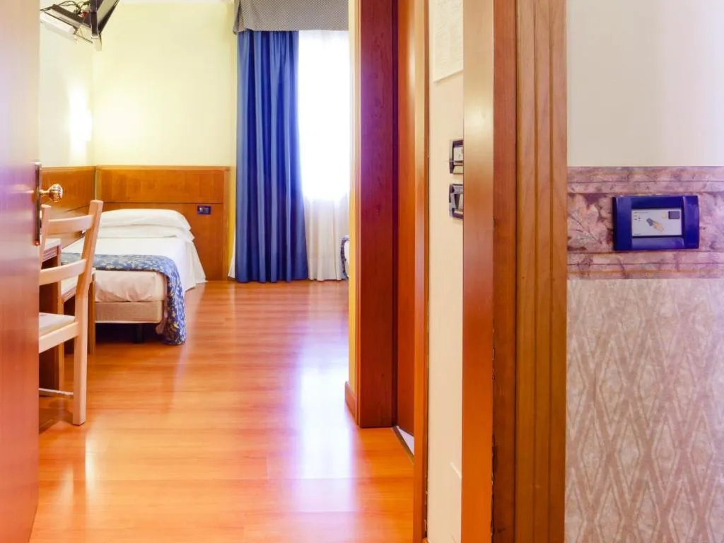SINGLE STANDARD Room, Ducale, Venice