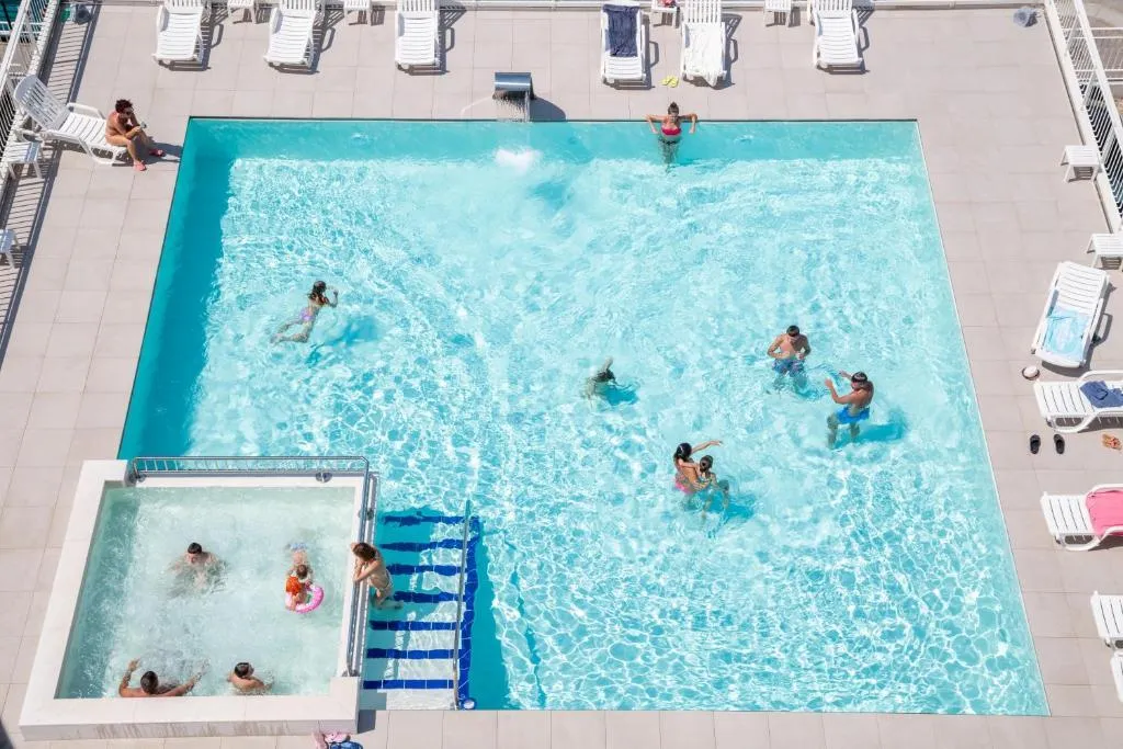 Pool, Alla Rotonda, Venice