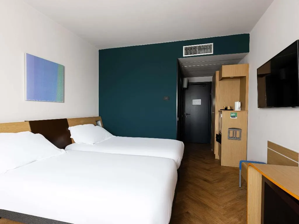 TWIN STANDARD Room, Novotel Caserta Sud, Naples