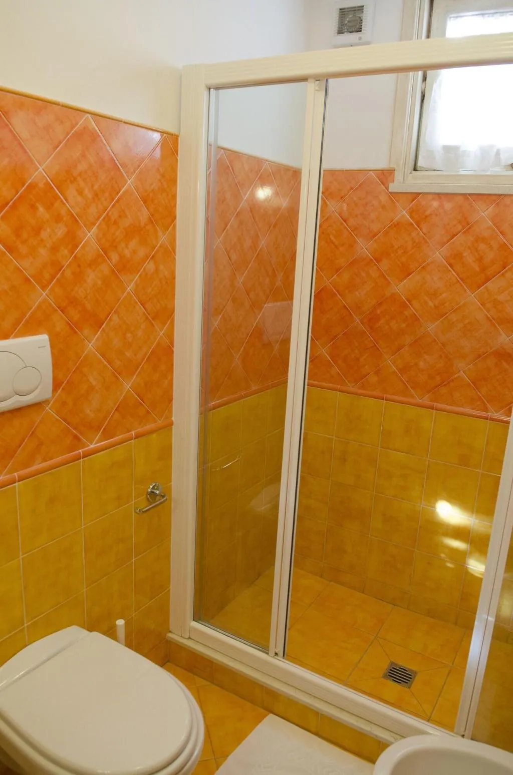 Room, Il Pertuso, Naples