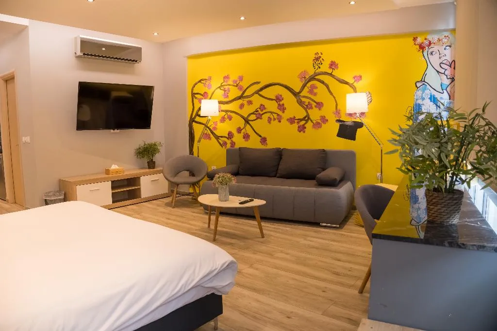 FAMILY ROOM PARK VIEW Room, Connect Studios and Apartments, Athens